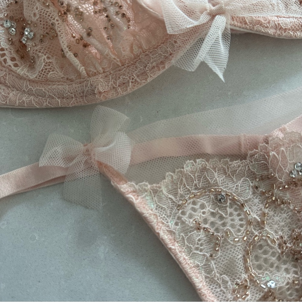 Victoria's Secret Dream Angels Fashion Show 2014 Beaded Bra 34C & Thong M Set - Picture 6 of 14